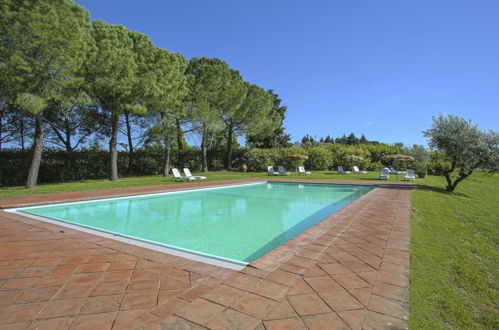 Photo 21 - 2 bedroom Apartment in Barberino Tavarnelle with swimming pool and garden