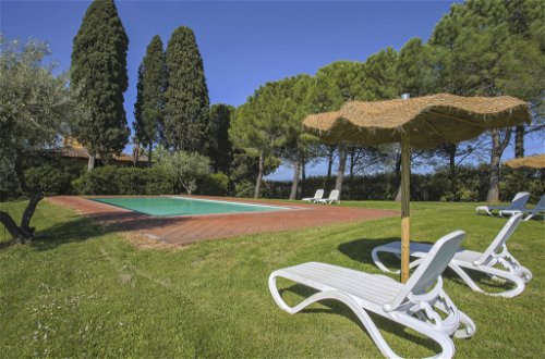 Photo 19 - 2 bedroom Apartment in Barberino Tavarnelle with swimming pool and garden