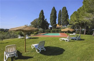 Photo 3 - 1 bedroom Apartment in Barberino Tavarnelle with swimming pool and garden