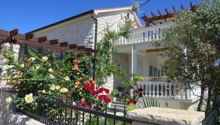 Photo 1 - Appartement de 2 chambres à Vrsi avec terrasse et vues à la mer