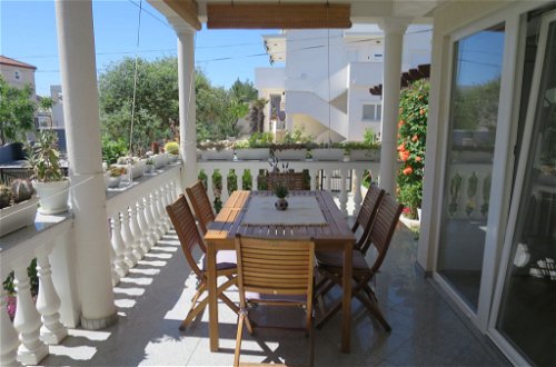 Photo 2 - 2 bedroom Apartment in Vrsi with terrace and sea view