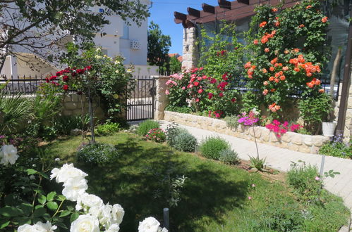 Photo 17 - Appartement de 2 chambres à Vrsi avec terrasse