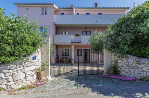 Foto 4 - Apartamento de 1 habitación en Rovinj con piscina y vistas al mar