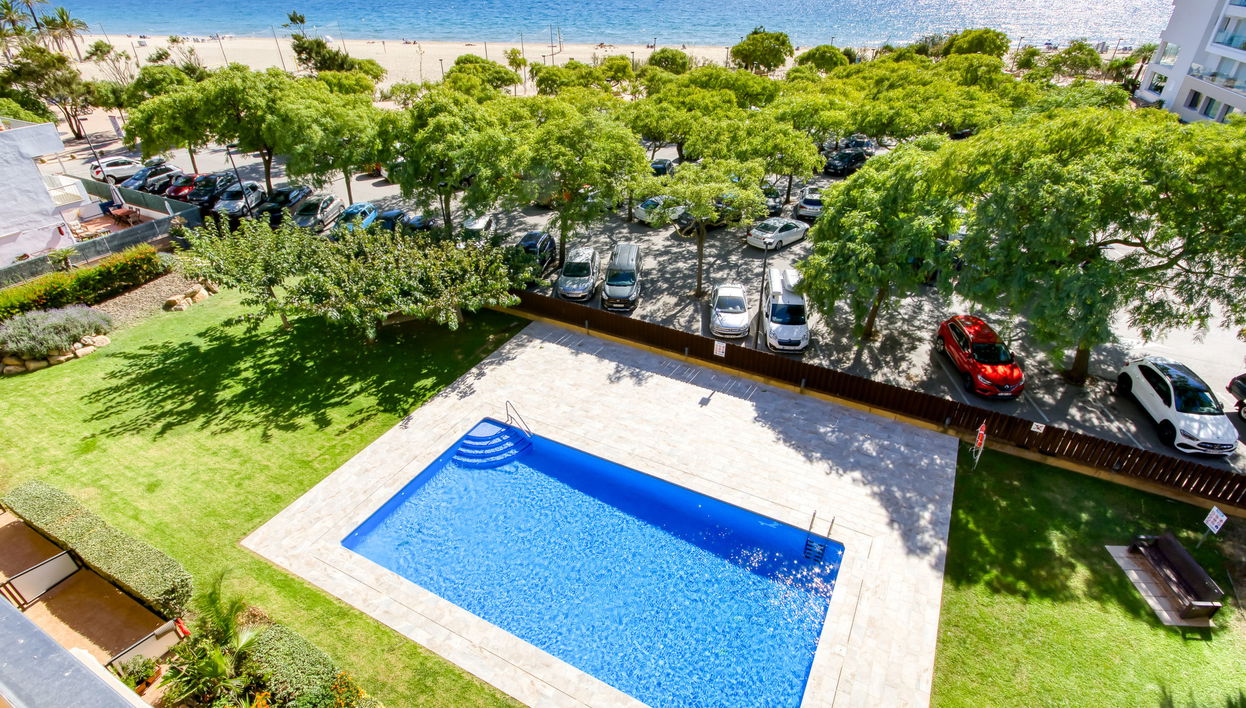 Apartamento de 3 quartos em Roses com piscina e jardim - Foto 1
