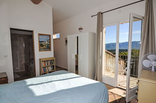 Photo 20 - 5 bedroom House in Viens with private pool and garden
