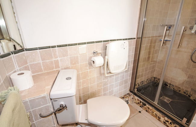 Maison de 5 chambres à Viens avec piscine privée et jardin - Photo 32