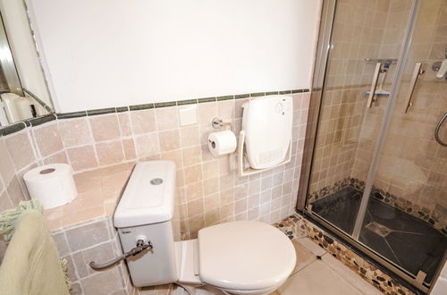 Photo 32 - 5 bedroom House in Viens with private pool and garden