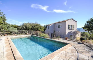 Foto 1 - Haus mit 4 Schlafzimmern in Viens mit privater pool und garten