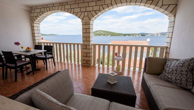 3 bedroom Apartment in Rogoznica with terrace - Photo 4