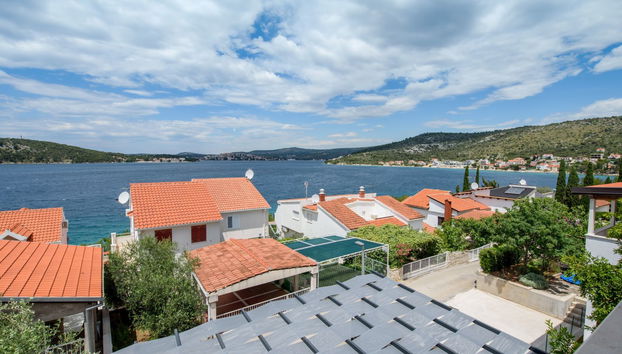 3 bedroom Apartment in Rogoznica with terrace - Photo 5