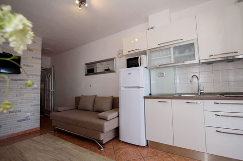 Foto 30 - Apartamento de 2 quartos em Rogoznica com terraço