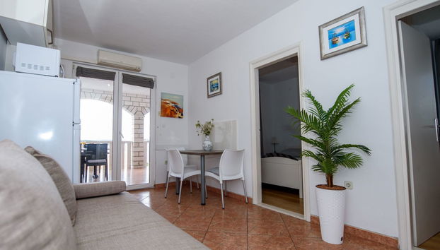 3 bedroom Apartment in Rogoznica with terrace - Photo 3