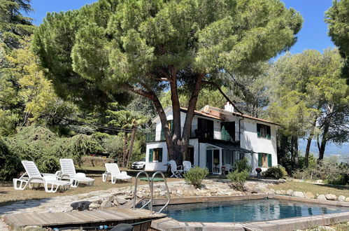 Photo 1 - Maison de 4 chambres à Imperia avec piscine privée et jardin