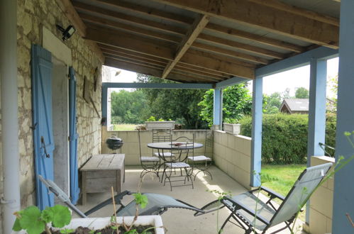 Photo 3 - Maison de 2 chambres à Huismes avec jardin et terrasse