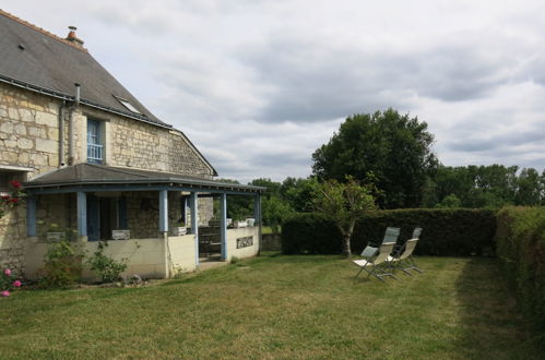 Photo 1 - Maison de 2 chambres à Huismes avec jardin et terrasse