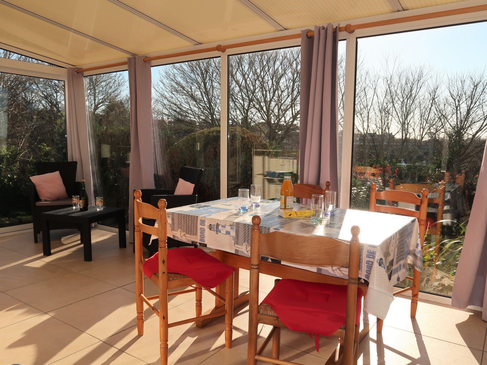 Photo 6 - Maison de 2 chambres à Pleumeur-Bodou avec jardin et vues à la mer