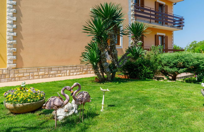 Apartamento de 3 quartos em Umag com piscina e jardim - Foto 29