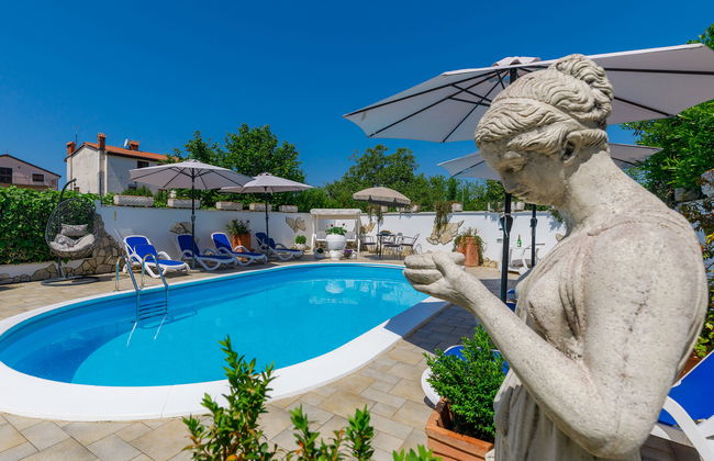 Apartamento de 3 quartos em Umag com piscina e jardim - Foto 23