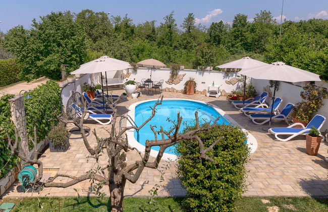 Apartamento de 3 quartos em Umag com piscina e jardim - Foto 12