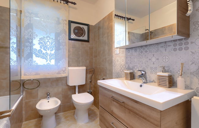 Apartamento de 3 quartos em Umag com piscina e jardim - Foto 13