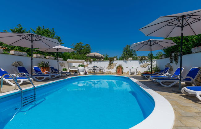 Apartamento de 3 quartos em Umag com piscina e jardim - Foto 21