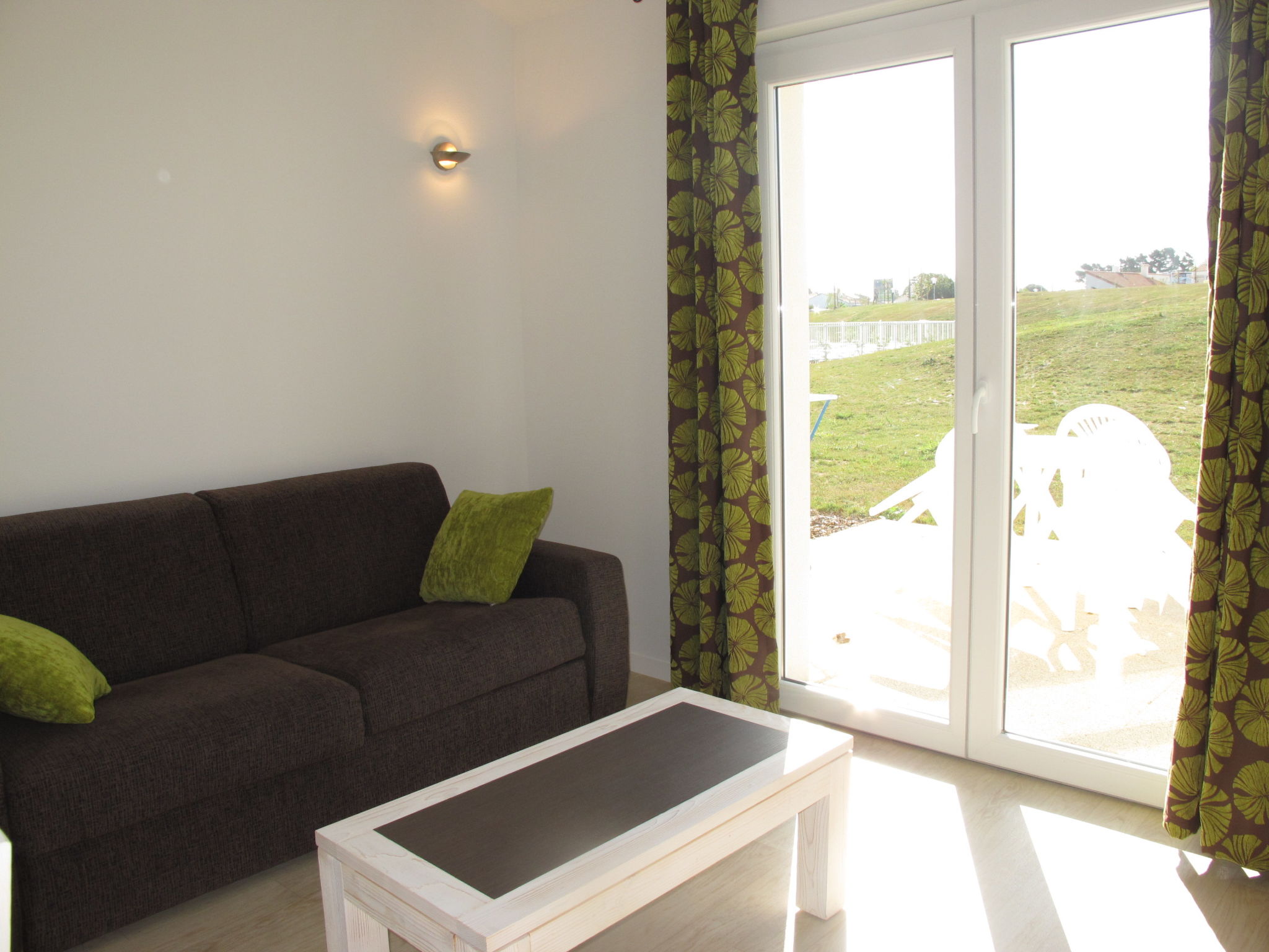 Photo 7 - 1 bedroom Apartment in Les Sables-d'Olonne with swimming pool and sea view