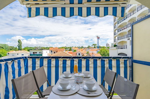 Photo 16 - Appartement de 1 chambre à Royan avec piscine privée et vues à la mer