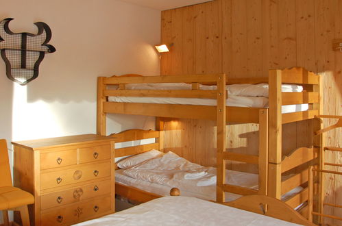 Foto 4 - Appartamento con 1 camera da letto a Ollon con vista sulle montagne