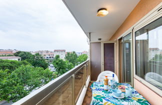 Foto 2 - Apartamento em Sainte-Maxime com vistas do mar