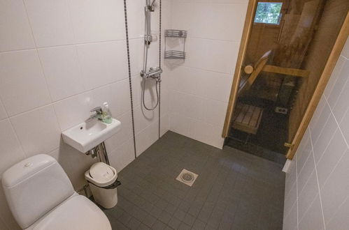 Foto 9 - Casa de 2 quartos em Kolari com sauna