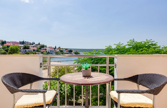 Apartamento de 3 quartos em Obrovac com jardim e terraço - Foto 4