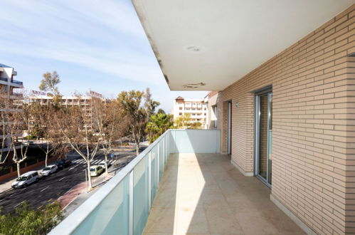 Foto 14 - Apartamento de 2 habitaciones en Salou con piscina y vistas al mar