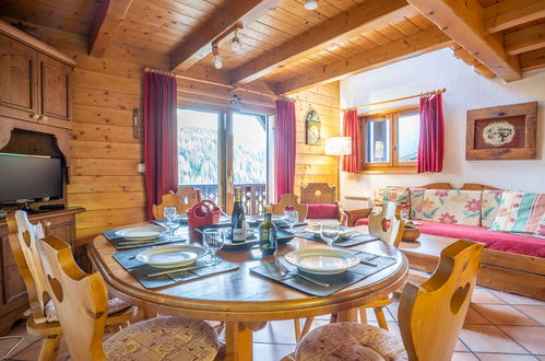 Photo 3 - 3 bedroom Apartment in Les Houches with swimming pool and garden