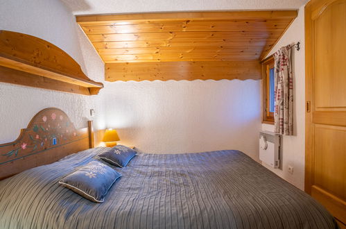 Foto 4 - Appartamento con 2 camere da letto a Les Houches con piscina e giardino