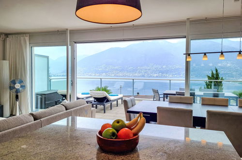 Foto 2 - Appartamento con 2 camere da letto a Gambarogno con piscina e terrazza