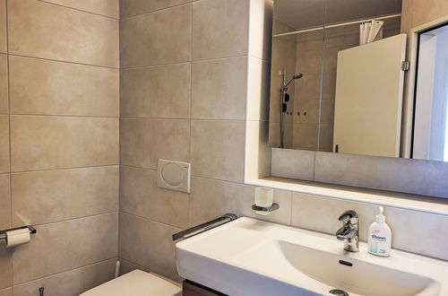 Foto 31 - Appartamento con 2 camere da letto a Gambarogno con piscina e terrazza