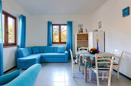 Foto 2 - Apartamento de 1 habitación en Ližnjan con piscina y vistas al mar