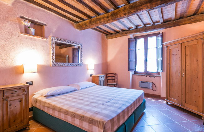 3 bedroom Apartment in Castelnuovo di Val di Cecina with swimming pool and garden - Photo 5