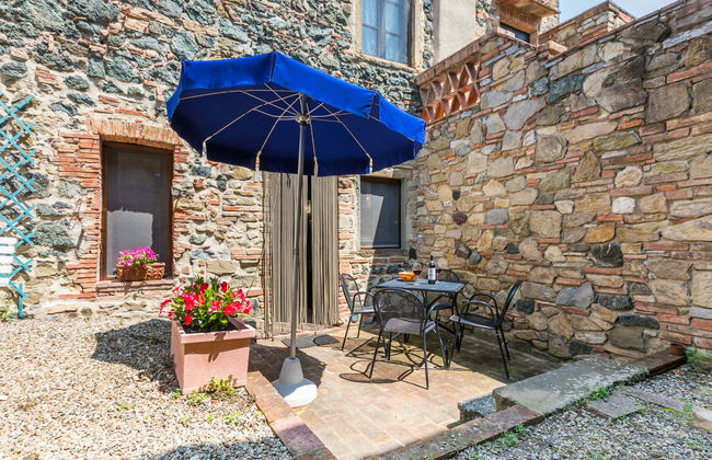 3 bedroom Apartment in Castelnuovo di Val di Cecina with swimming pool and garden - Photo 37