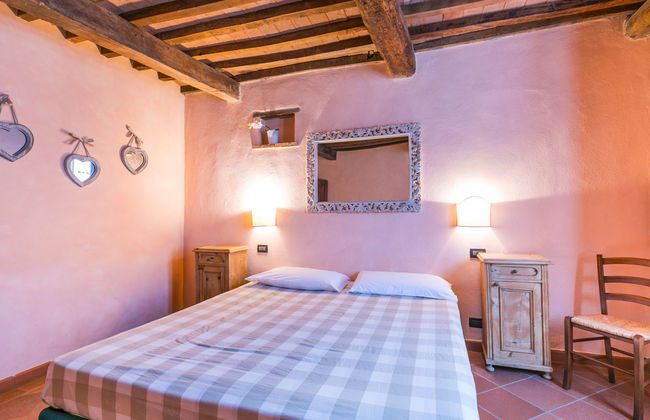 3 bedroom Apartment in Castelnuovo di Val di Cecina with swimming pool and garden - Photo 15