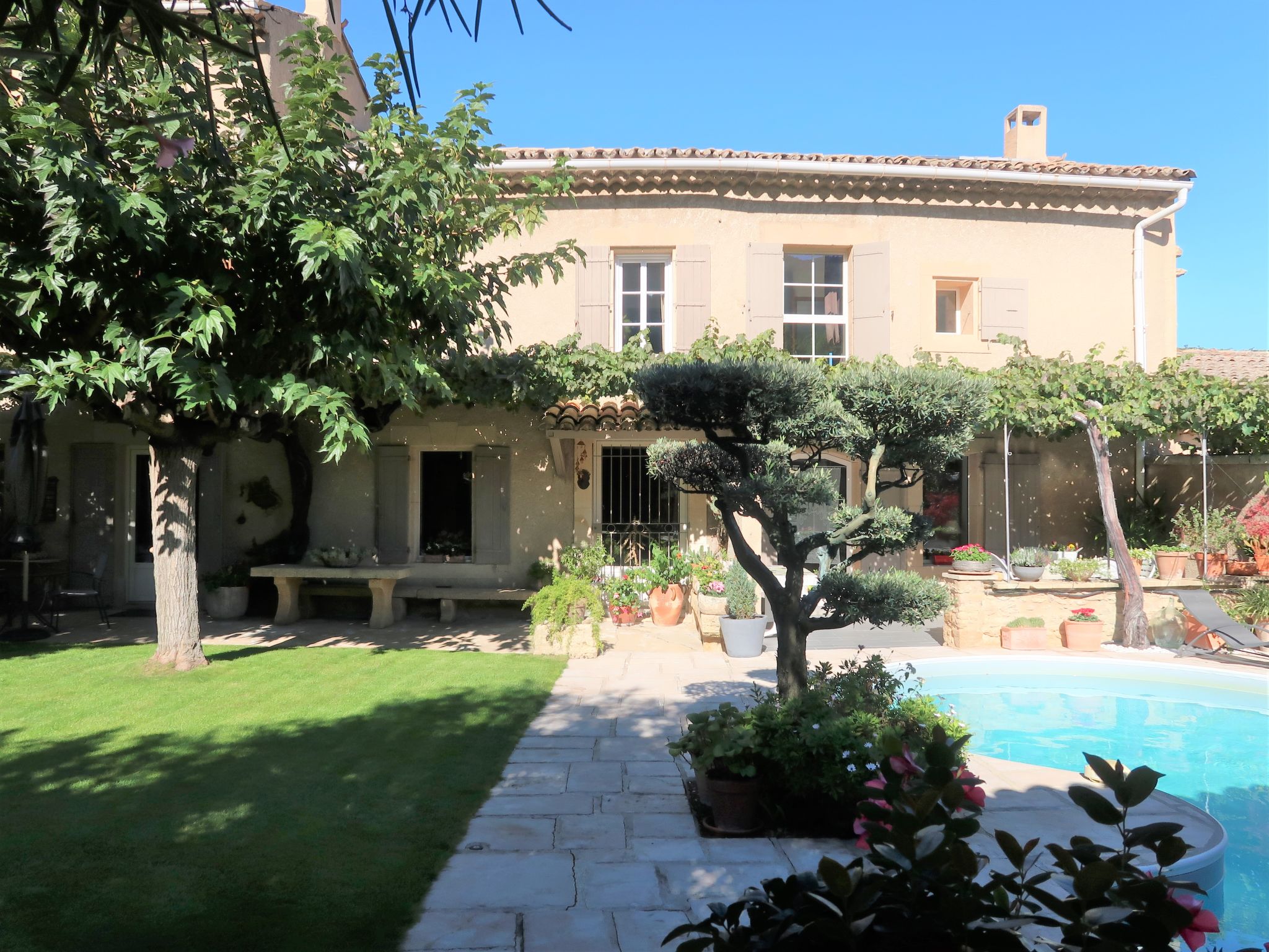 Foto 22 - Casa de 2 quartos em Robion com piscina privada e terraço