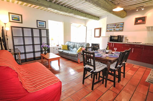 Photo 3 - 2 bedroom House in Robion with private pool and garden