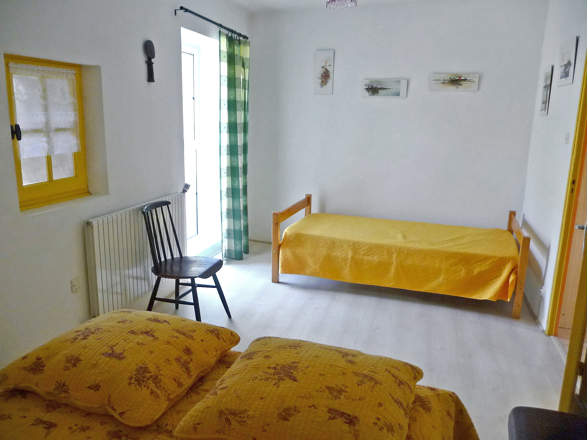 Photo 14 - 2 bedroom House in Robion with private pool and terrace