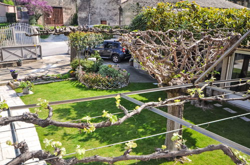 Photo 28 - 2 bedroom House in Robion with private pool and garden