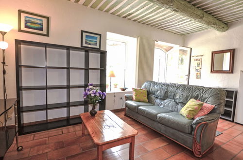 Photo 9 - 2 bedroom House in Robion with private pool and garden