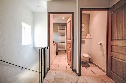 Photo 23 - 2 bedroom House in Robion with private pool and garden