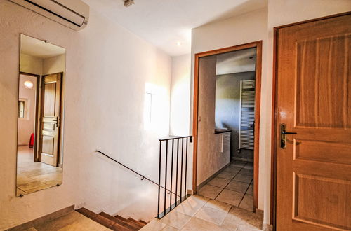 Photo 24 - 2 bedroom House in Robion with private pool and garden