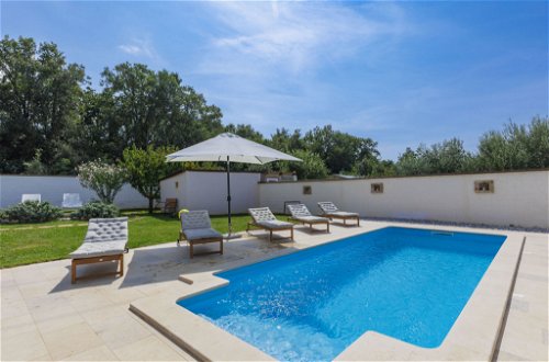 Foto 10 - Casa con 4 camere da letto a Medulin con piscina privata e vista mare