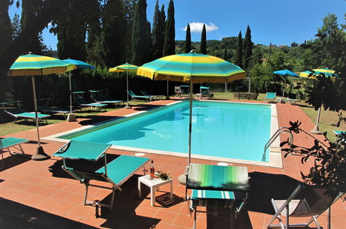 Photo 2 - Appartement de 1 chambre à San Gimignano avec piscine et jardin