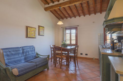 Photo 14 - 1 bedroom Apartment in San Gimignano with swimming pool and garden